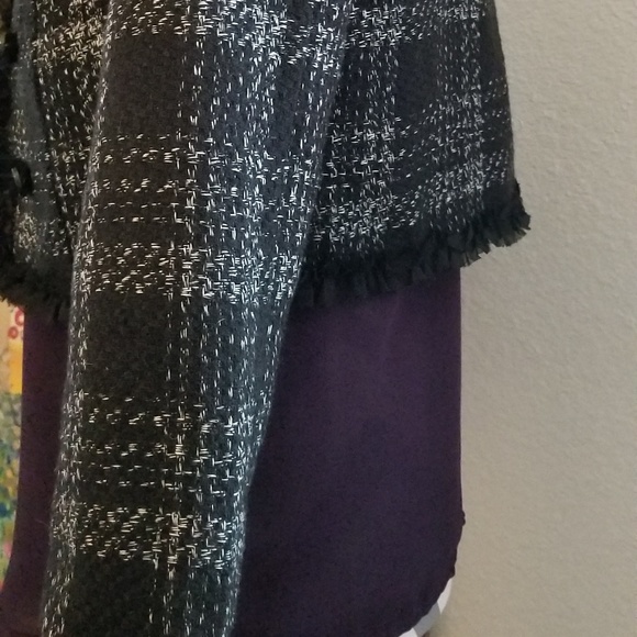 Forever 21 Cropped Jacket - Picture 4 of 7